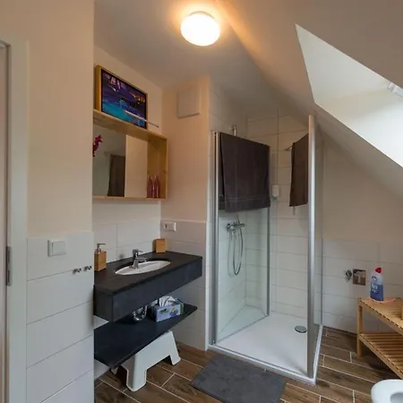 U 12 Og - Ferienwohnung Mit Balkon Und Kamin Apartmán *