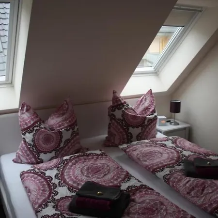 U 12 Og - Ferienwohnung Mit Balkon Und Kamin *