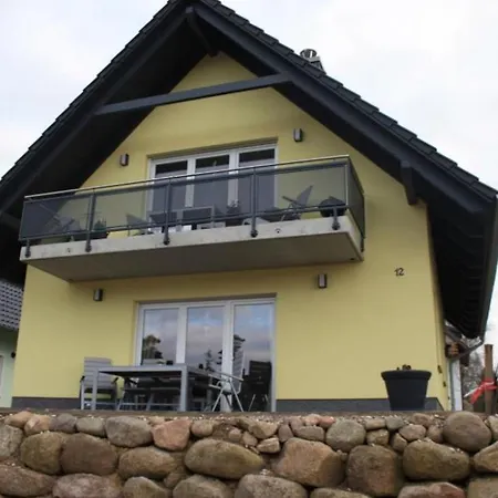U 12 Og - Ferienwohnung Mit Balkon Und Kamin Apartmán Röbel